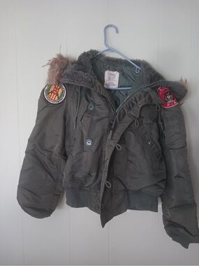Vintage Alpha Industries Olive Green N-2B Flight Jacket with Fur-Trim Hood